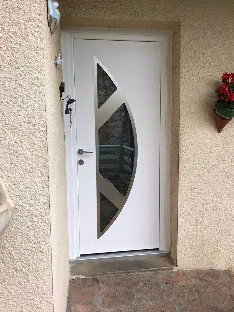 Porte-8