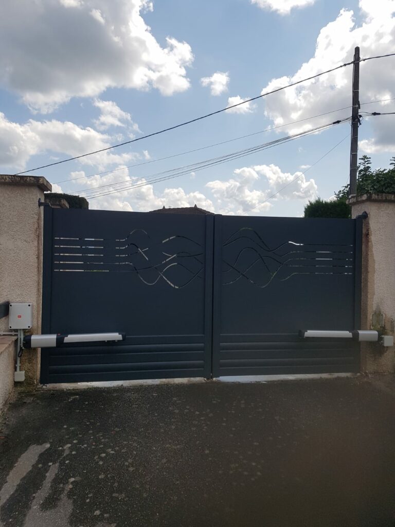 Porte de garage battante 2