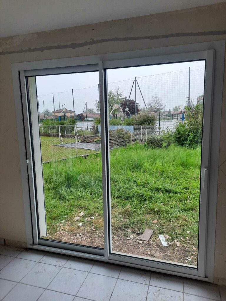 Porte-sur-mesure-a-Firminy-6
